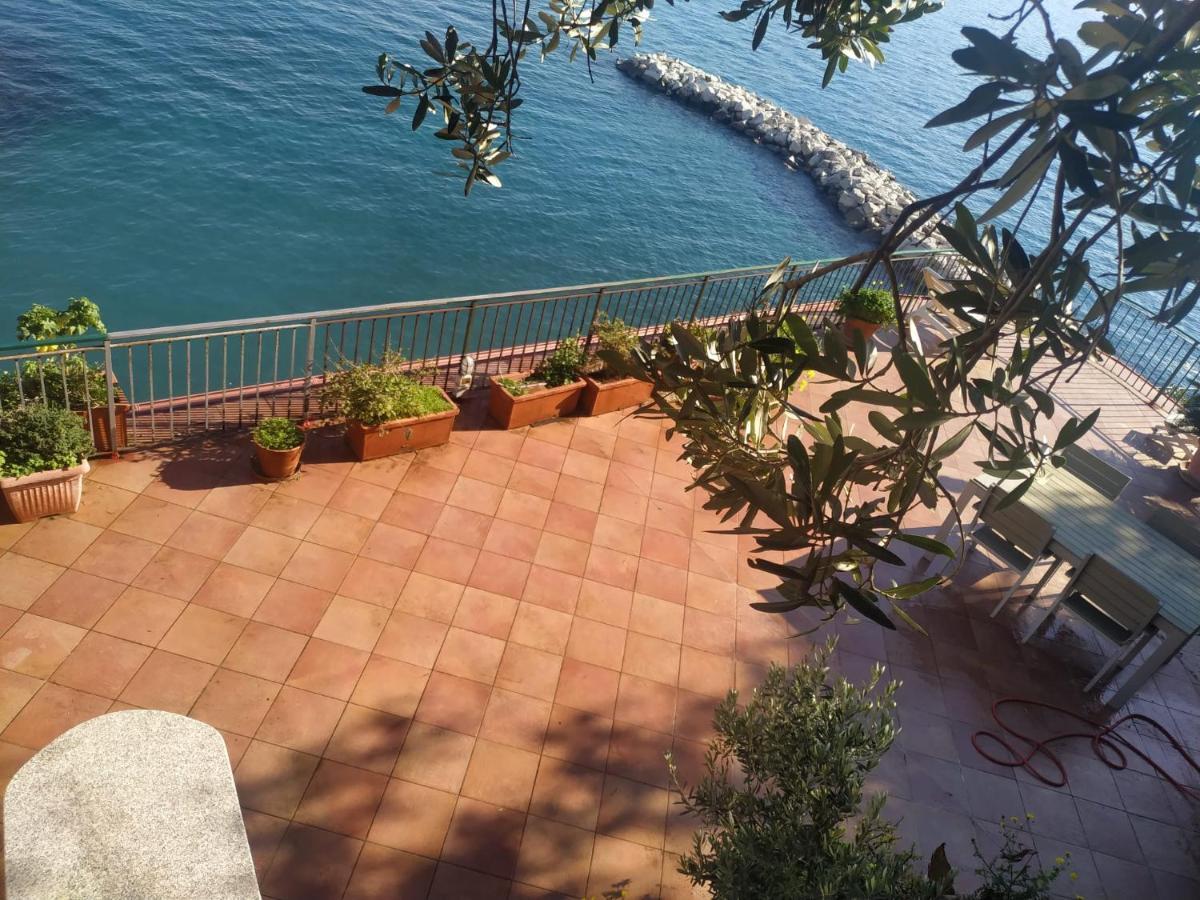 Napoli Sospesi Tra Cielo E Mare Apartment Exterior photo